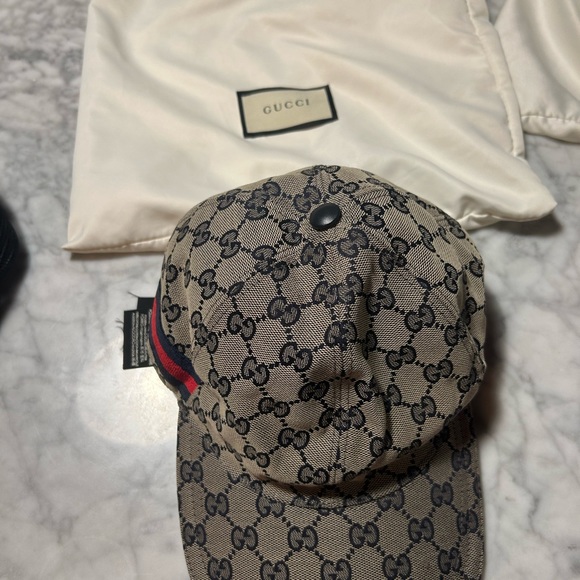Gucci web hat grey with travel bag - Picture 2 of 2